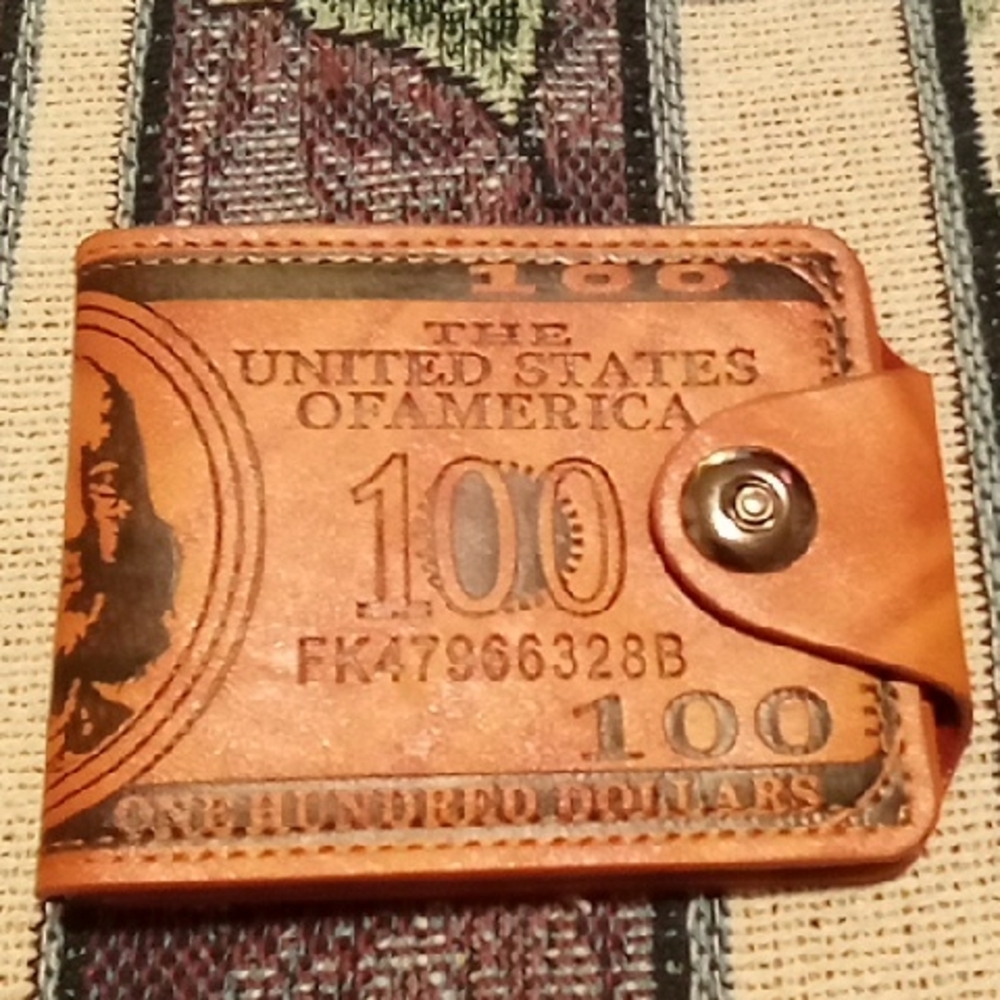 Vintage-Inspired Tan Money Clip Wallet